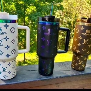 Logo Tumblers